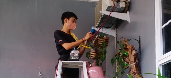 Isi Freon AC
